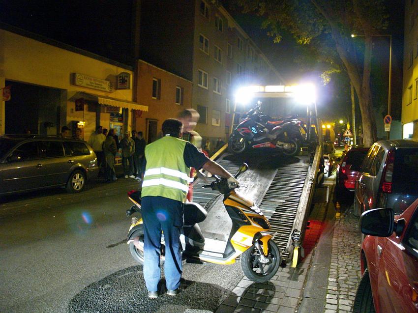 Hochwertige Roller in Garage sichergestellt Koeln Vingst Oranienstr P17.JPG